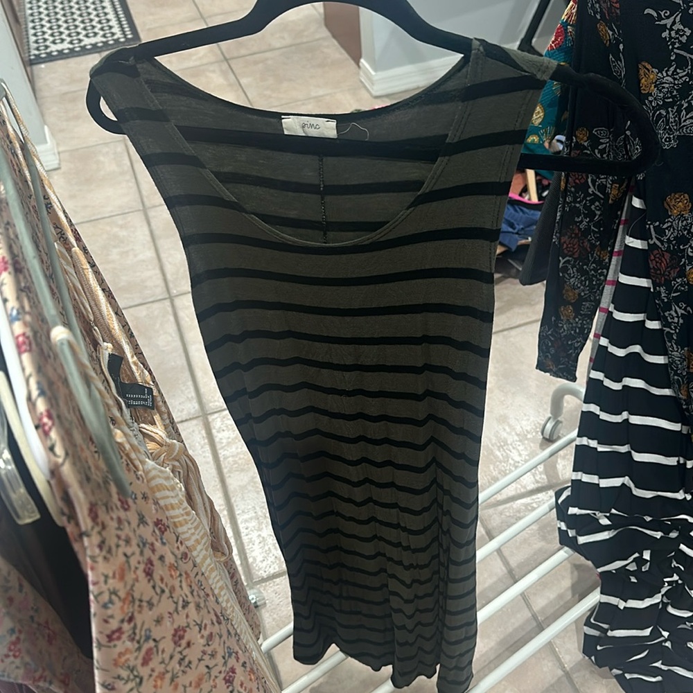 Pinc large dress green and black stripes
